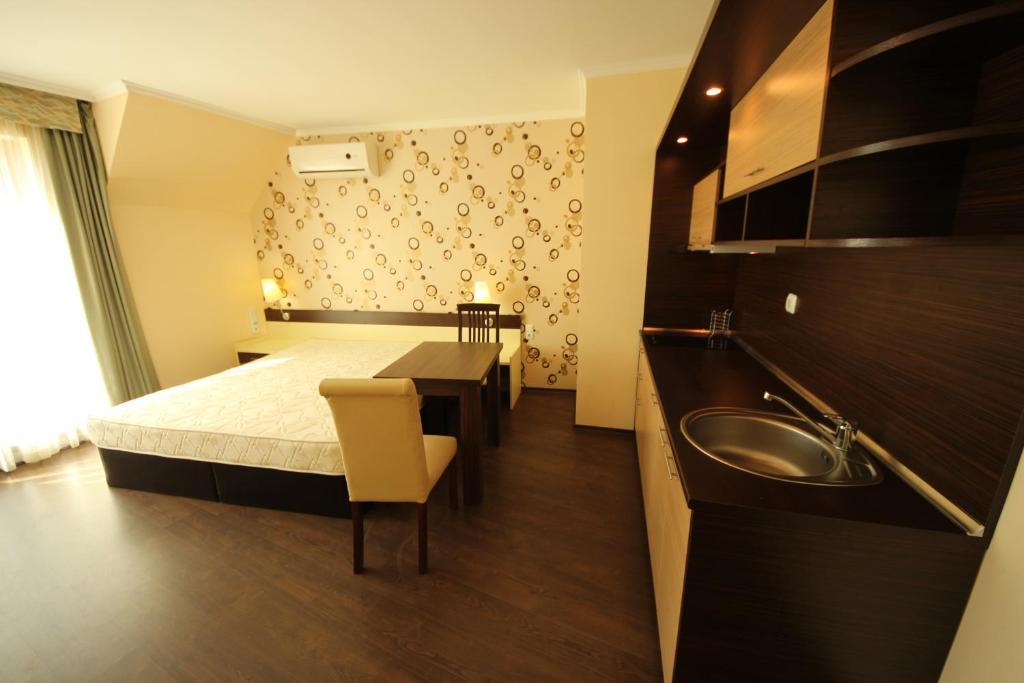 Menada Apartments In Grand Hotel 스베티 블라스 객실 사진